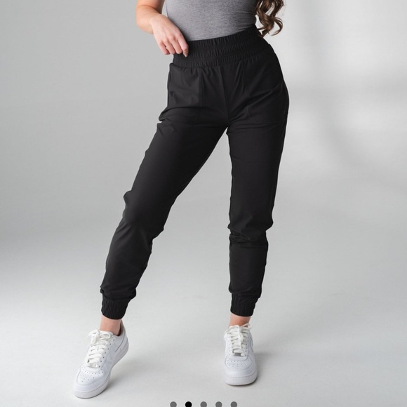 Balance/Vitality Essence Bodysuit—Concrete Heather - Picture 2 of 7